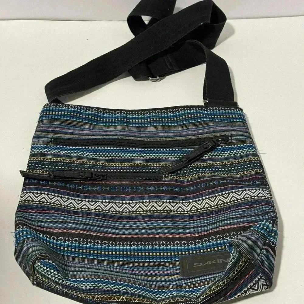 Dakine unisex crossbody bag